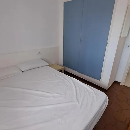 Apartment Centrico En Empuriabrava, A 600m De La Playa, Con Balcon Y Aire Acondicionado. - Es-228-188