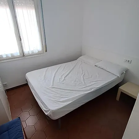Centrico En Empuriabrava, A 600m De La Playa, Con Balcon Y Aire Acondicionado. - Es-228-188 Apartment *