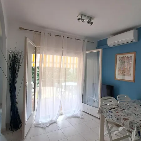 Centrico En Empuriabrava, A 600m De La Playa, Con Balcon Y Aire Acondicionado. - Es-228-188 Empuriabrava
